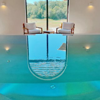 Un endroit unique dans l’Yonne ✨🤍

#spa #yonne #unique #travel #piscine